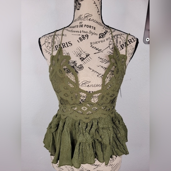 NEW Free People Adella Cami Crochet Lace Top V Neck Olive Sparrow Green - Picture 3 of 12
